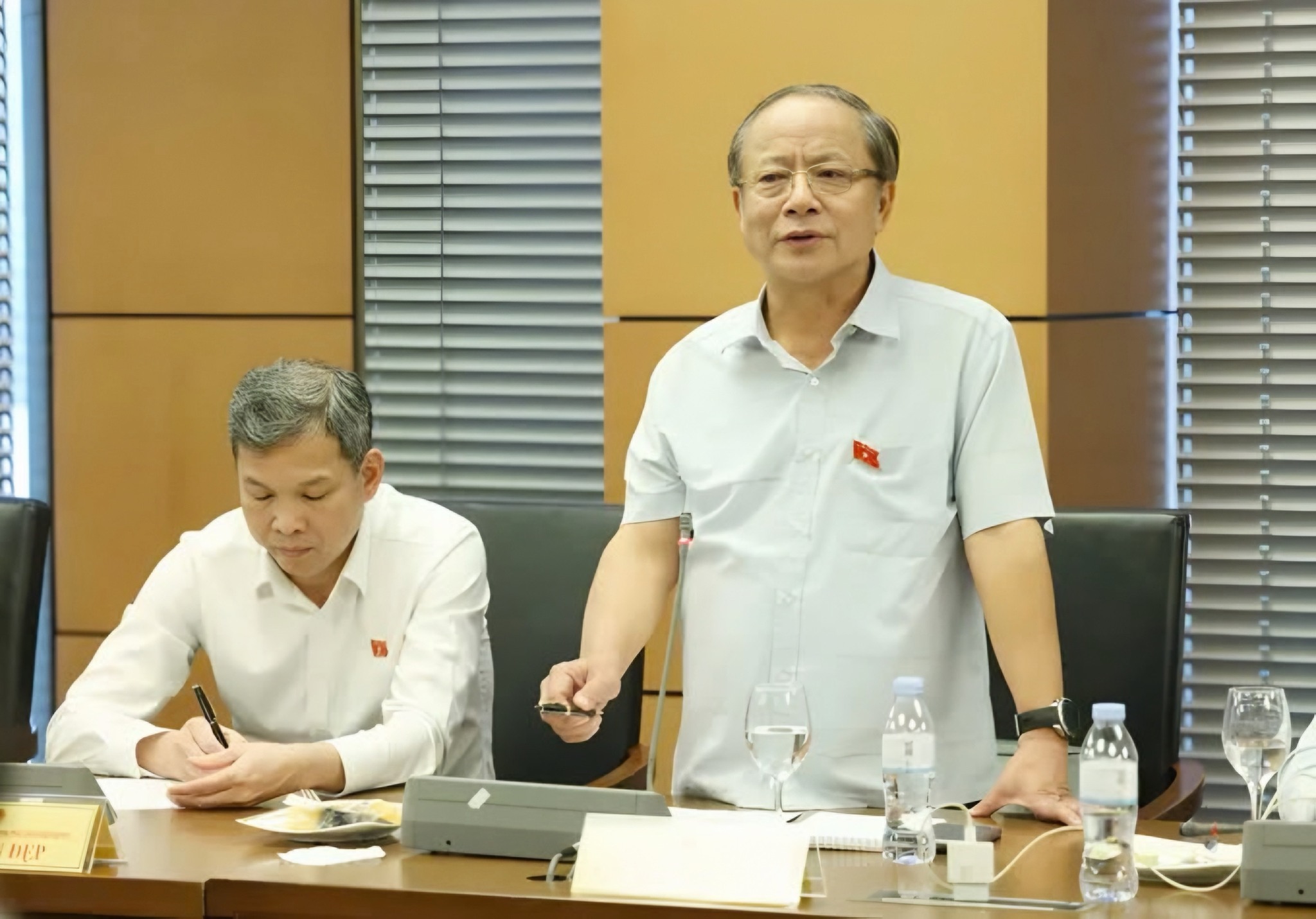 Đề xuất mới: Hộ kinh doanh từ 500 triệu đến 5 tỷ phải nộp thuế môn bài